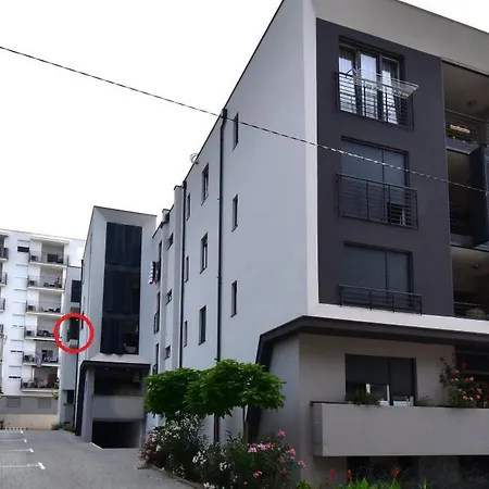 Johnny With Private Parking Apartment Zadar